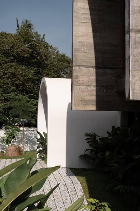 Vault House